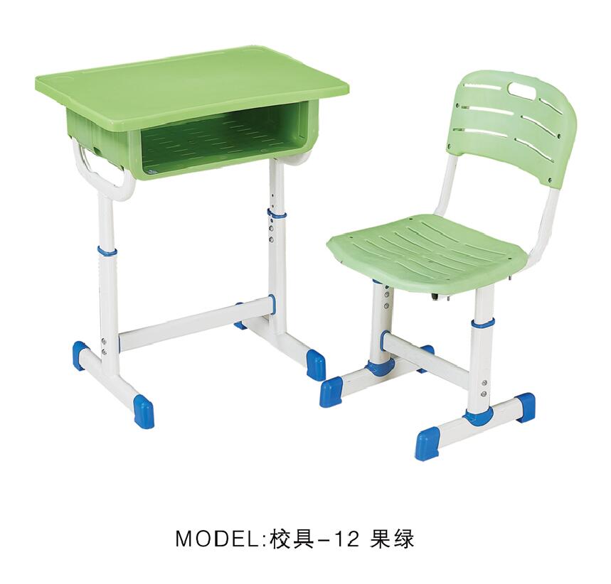 toddler desk and chairs